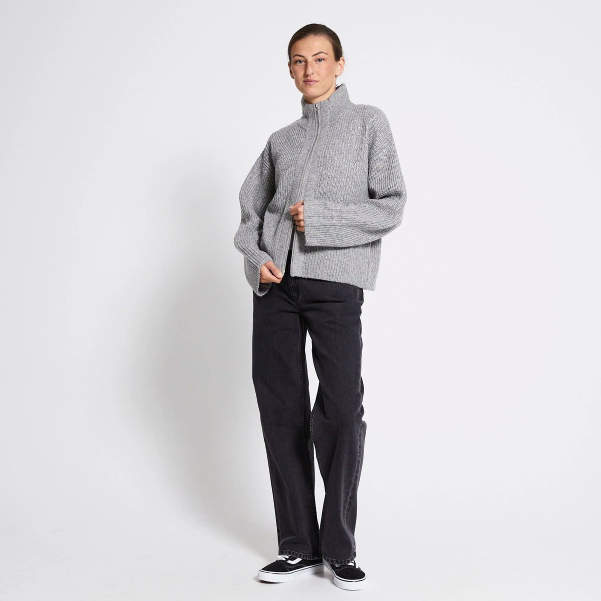 Liora | Ribbed Zip Cardigan