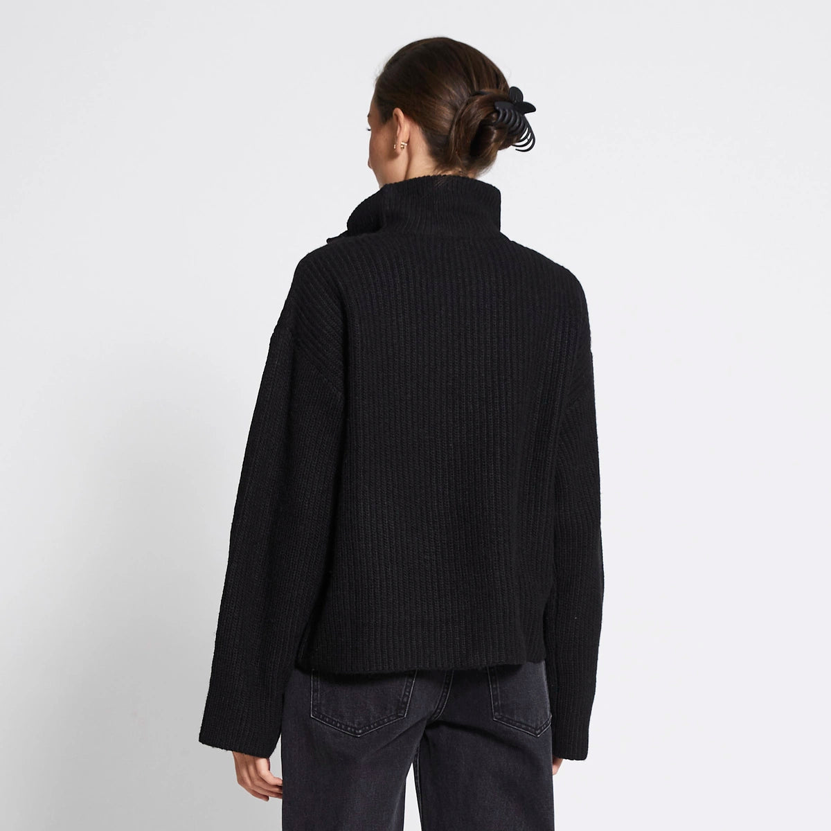 Liora | Ribbed Zip Cardigan