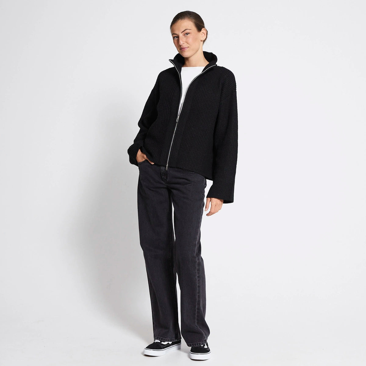 Liora | Ribbed Zip Cardigan