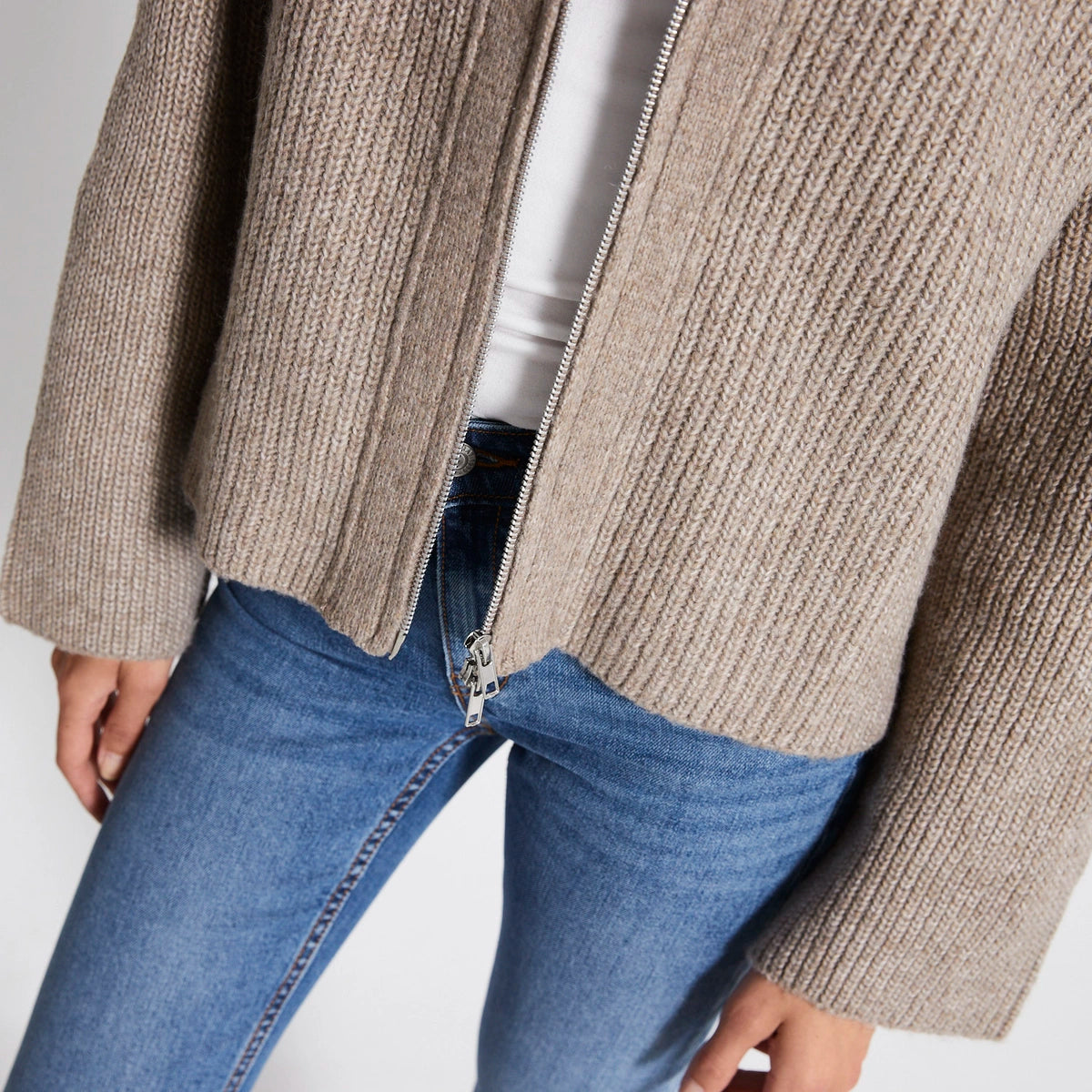 Liora | Ribbed Zip Cardigan