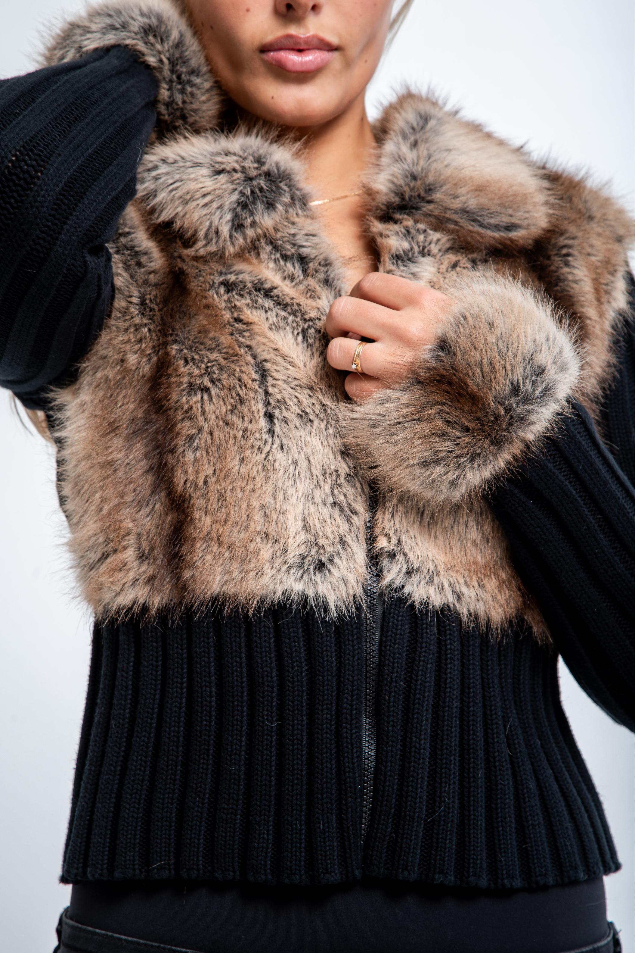 Cardigan Fur - White/Black