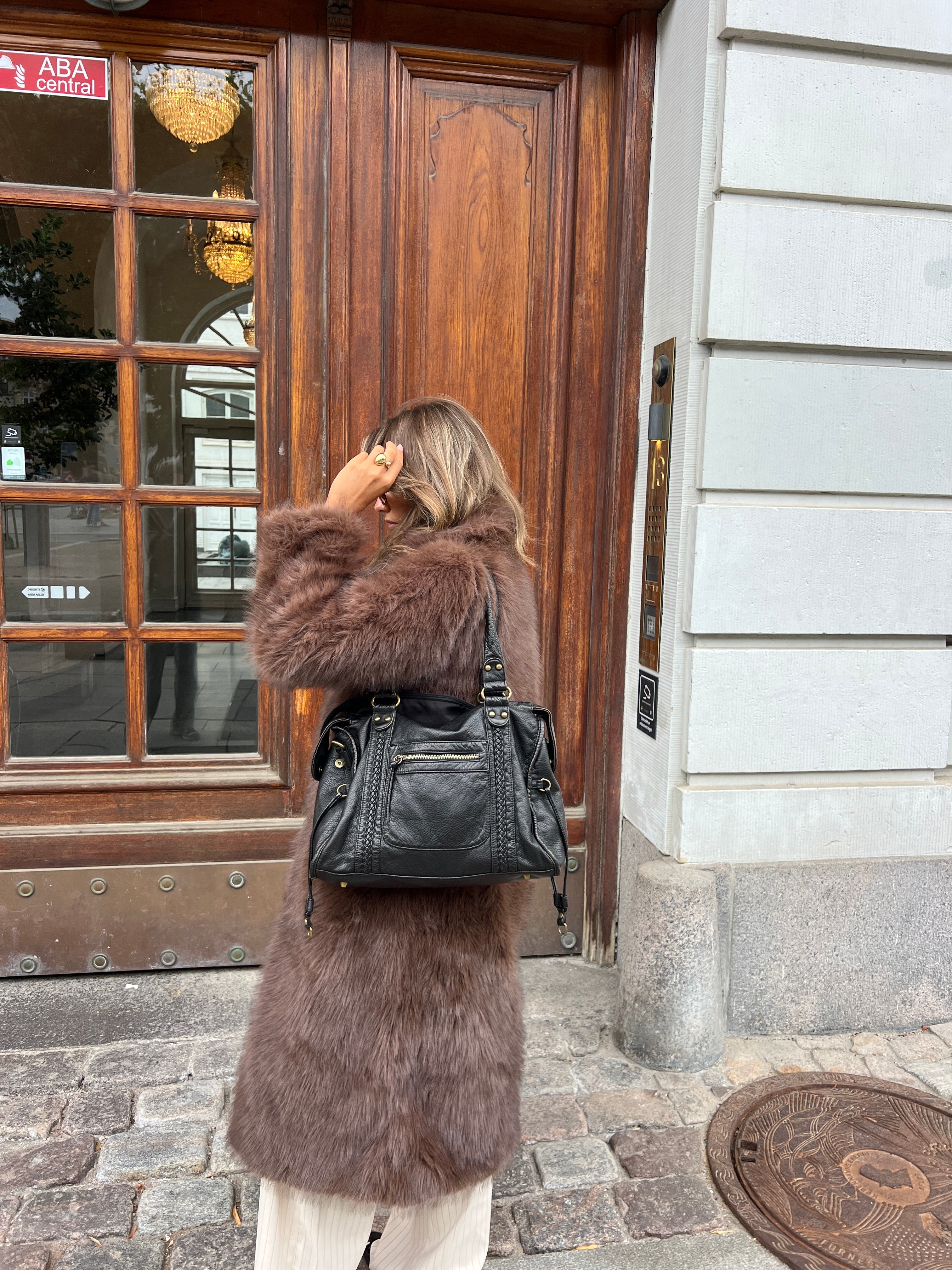 Saga | Detail Shoulder Bag