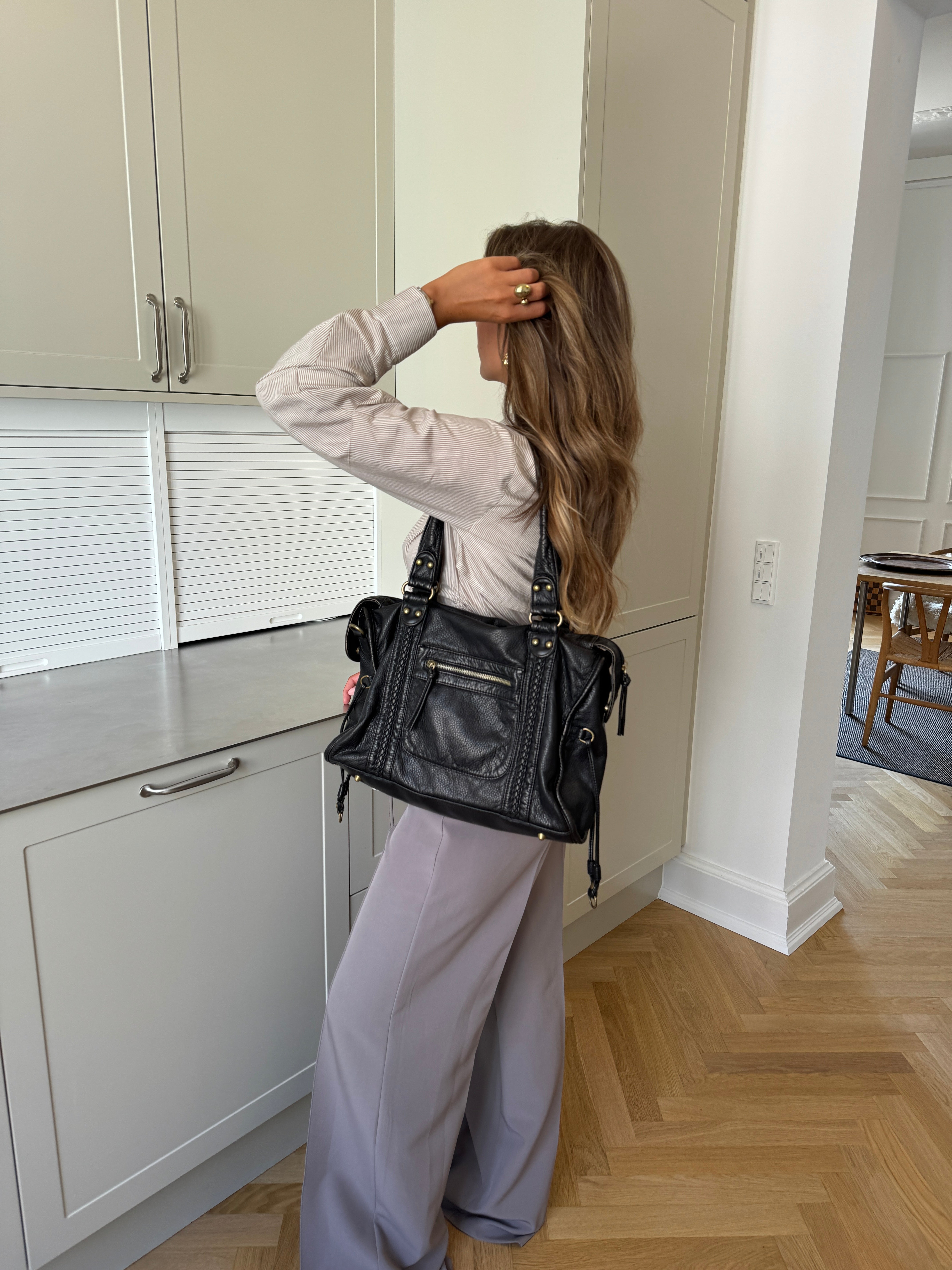 Saga | Detail Shoulder Bag