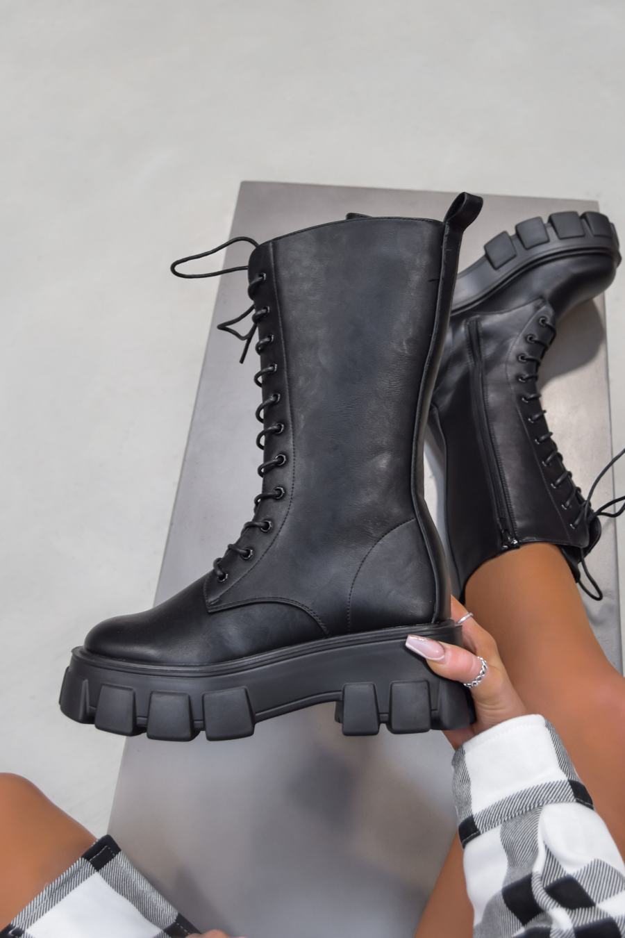 Chunky Mid Boots