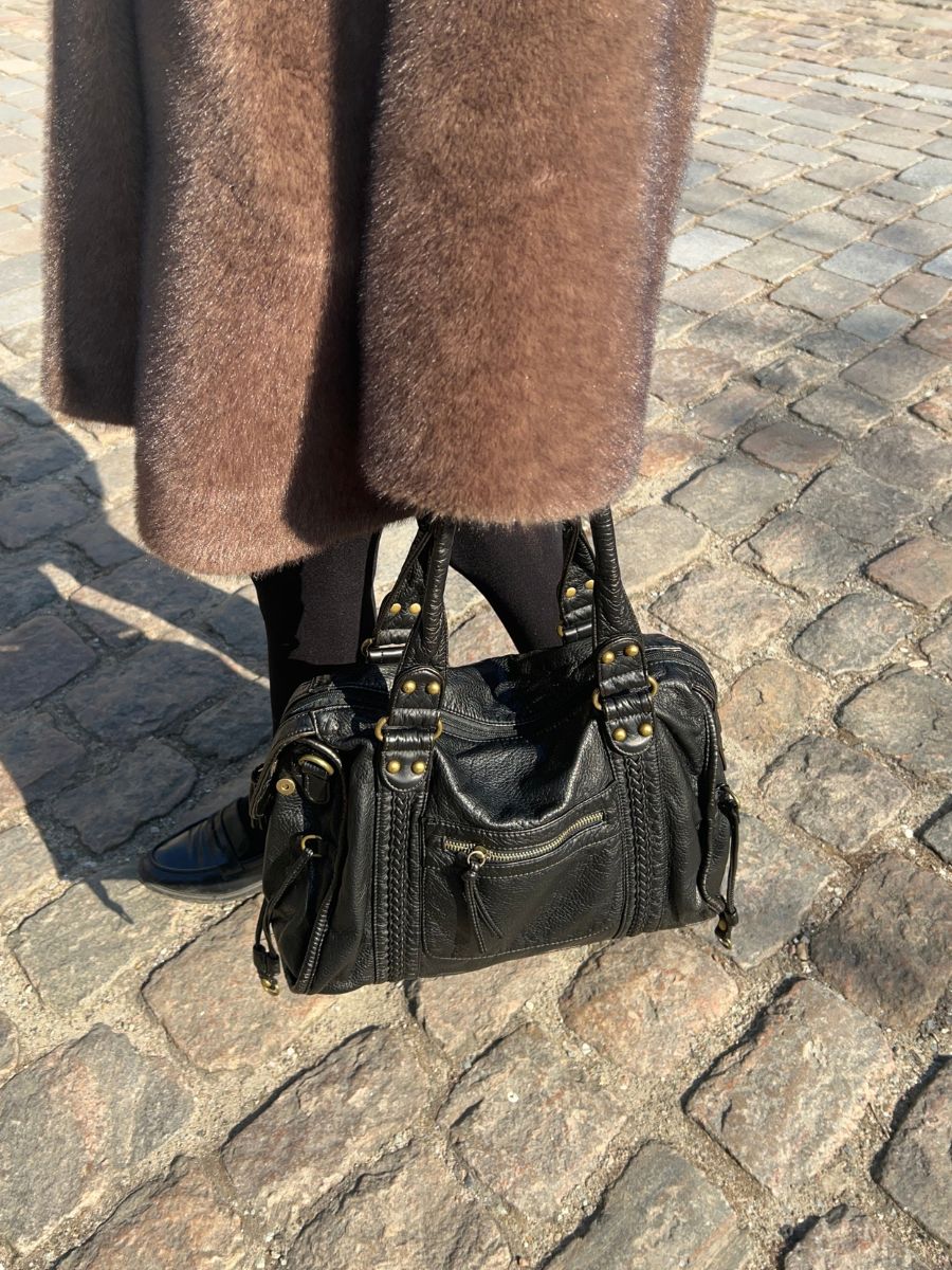 Saga | Detail Shoulder Bag