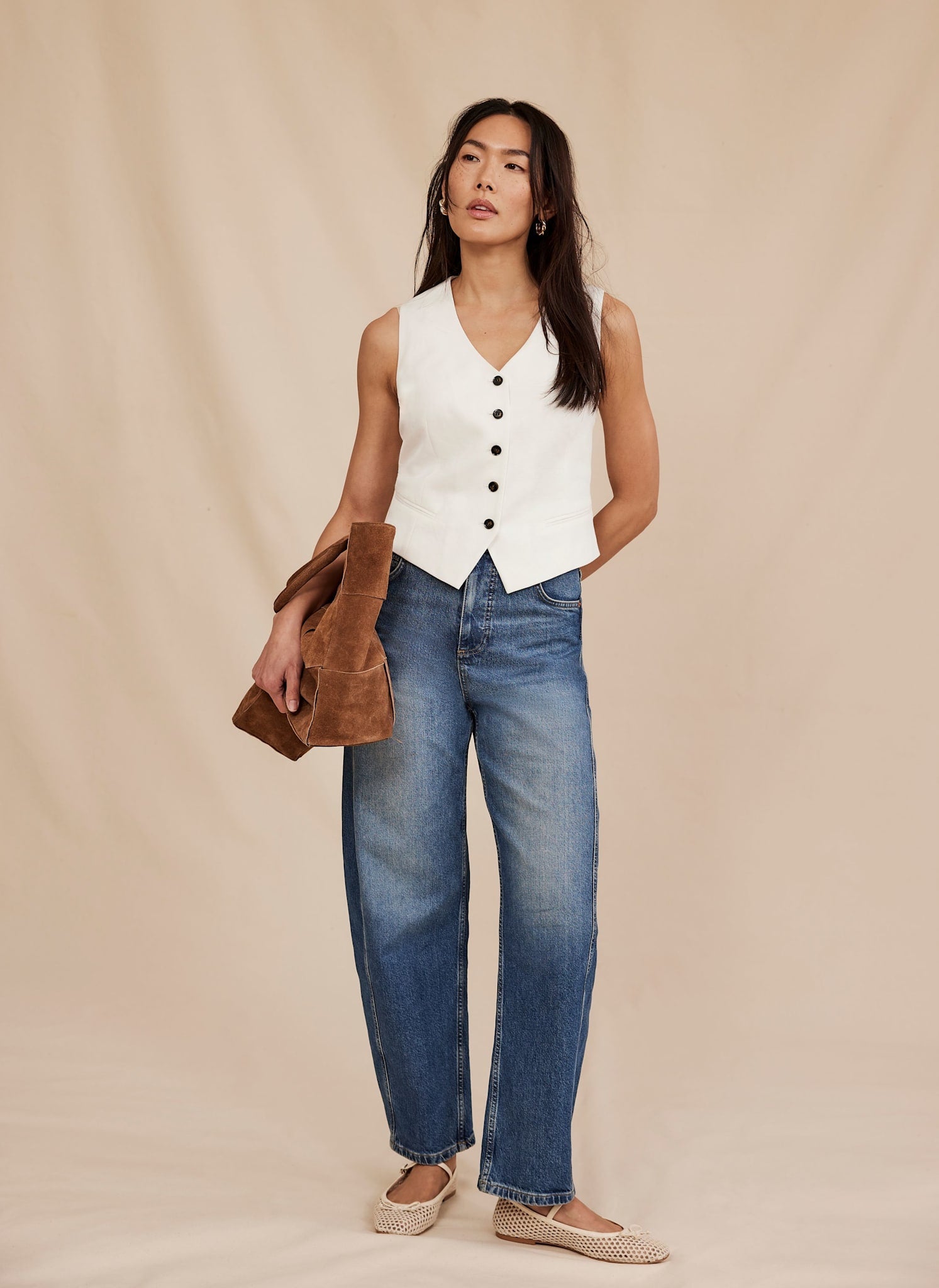 Cropped Barrel Leg Jeans