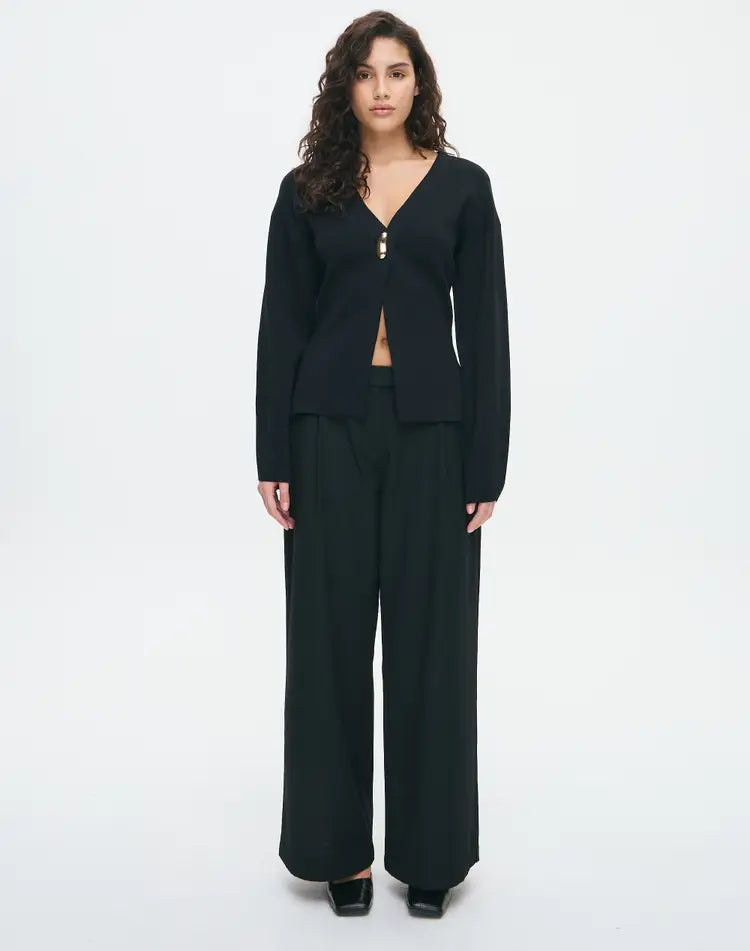 Oyster Core Cardigan - Black/White